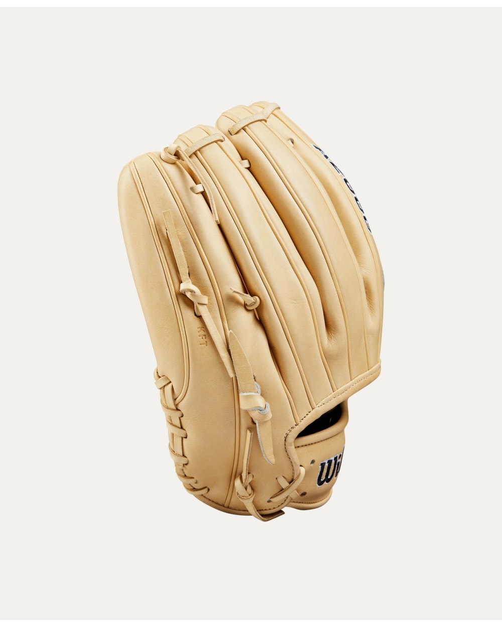 Wilson Classics Series A2000 B2 Pitcher’s Baseball Glove - 12”