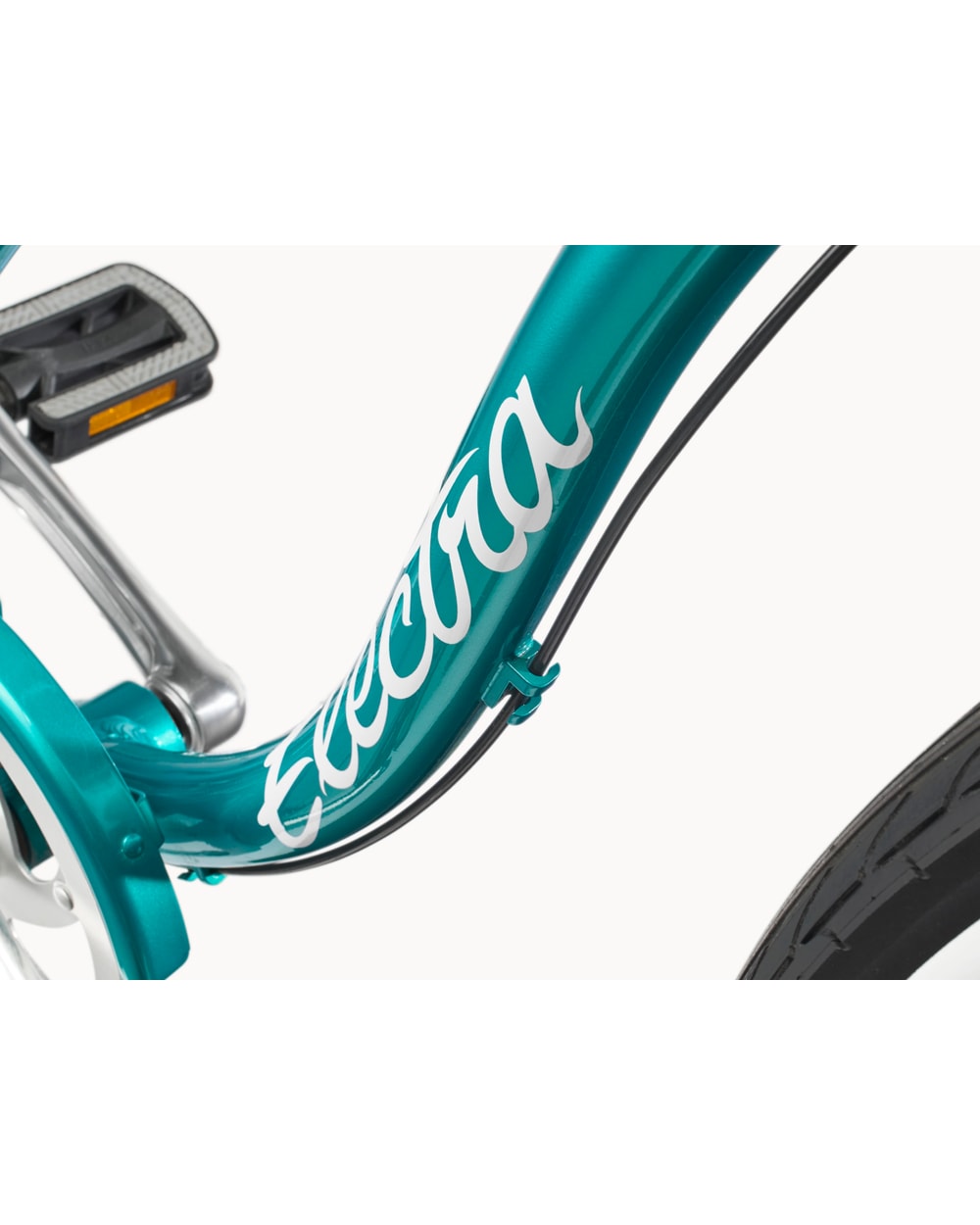Electra Cruiser 7D Step-Thru Cruiser Bike