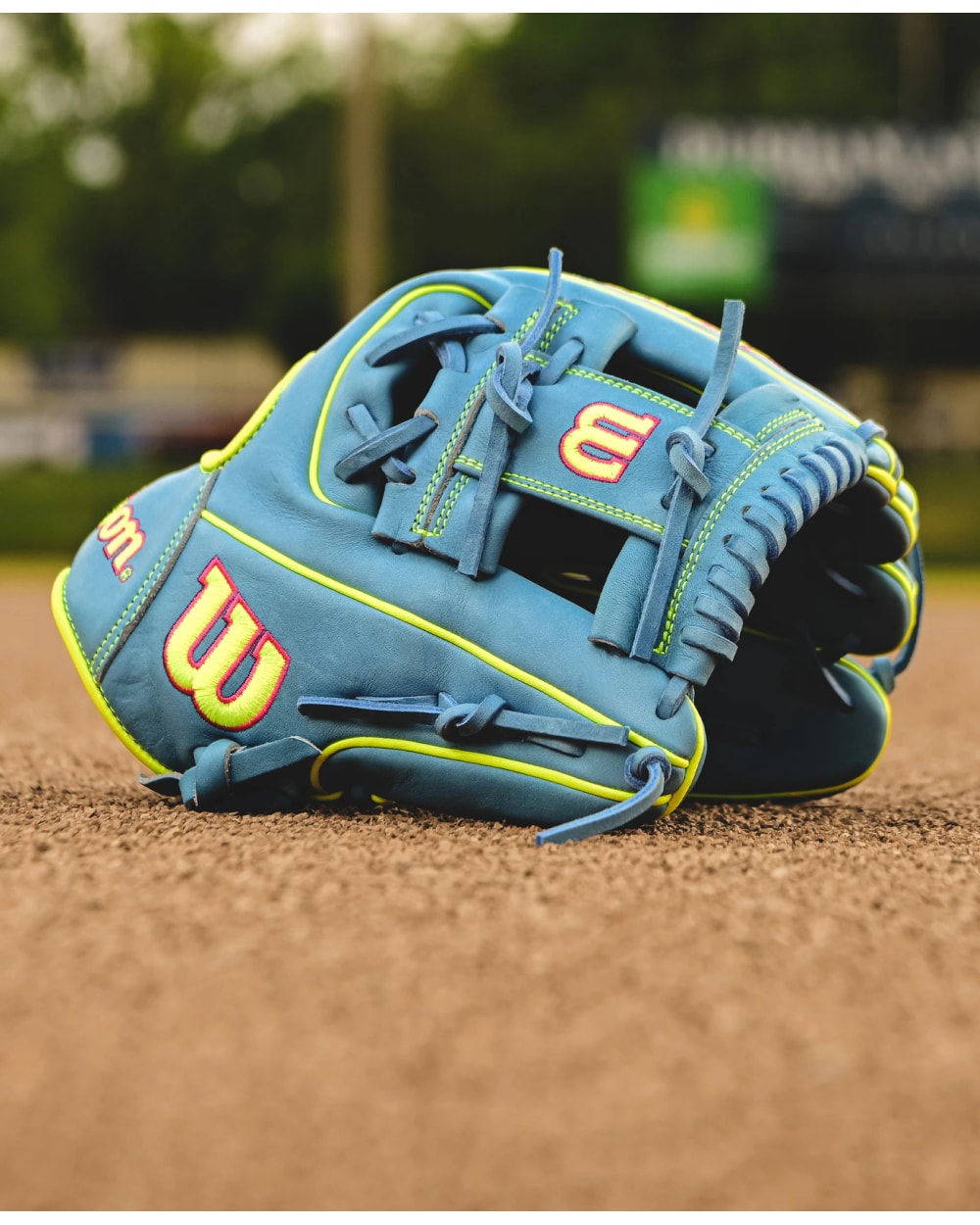 Wilson Fall 2024 A2000 1786 11.5” Infield Baseball Glove