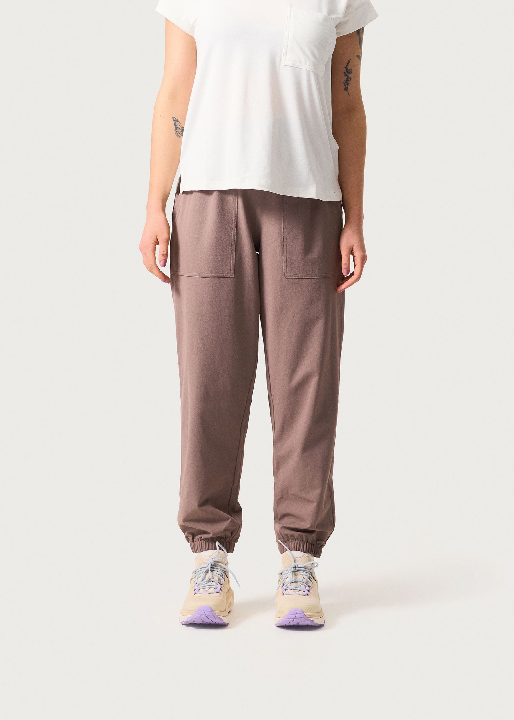Columbia Women's Pinetown Canyon Jogger - Iron - front