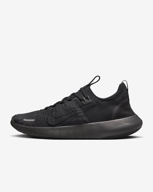 Nike running all black online