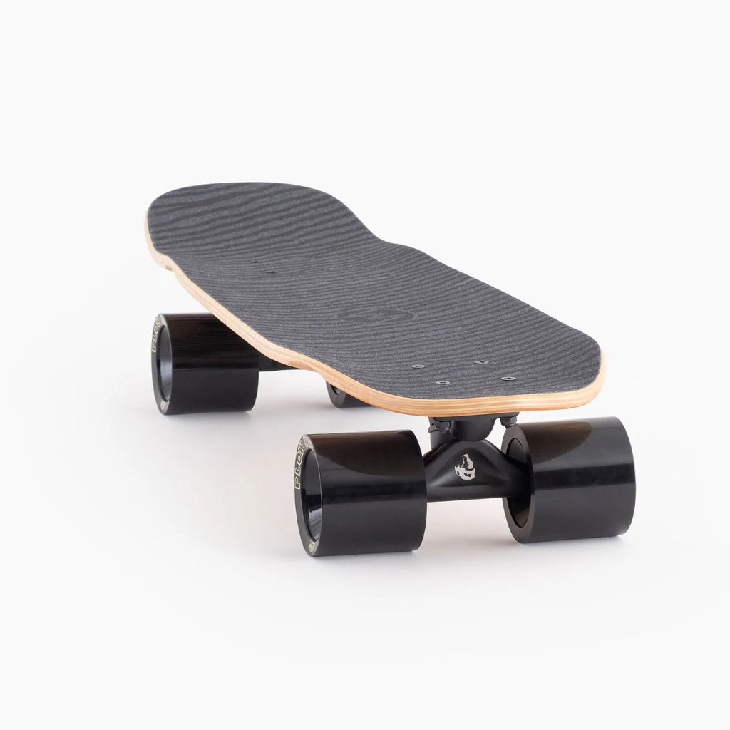 Landyachtz Dinghy Classic Fender - Midnight Dip Longboard
