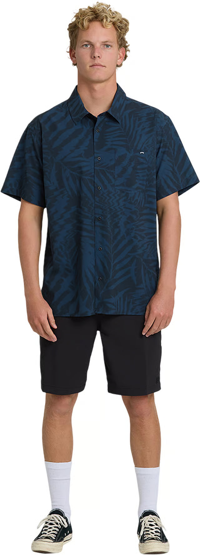 Billabong Men's Surftrek Perf Short Sleeve Shirt
