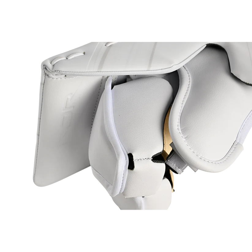 Vapor Hyperlite 2 Goalie Blocker
