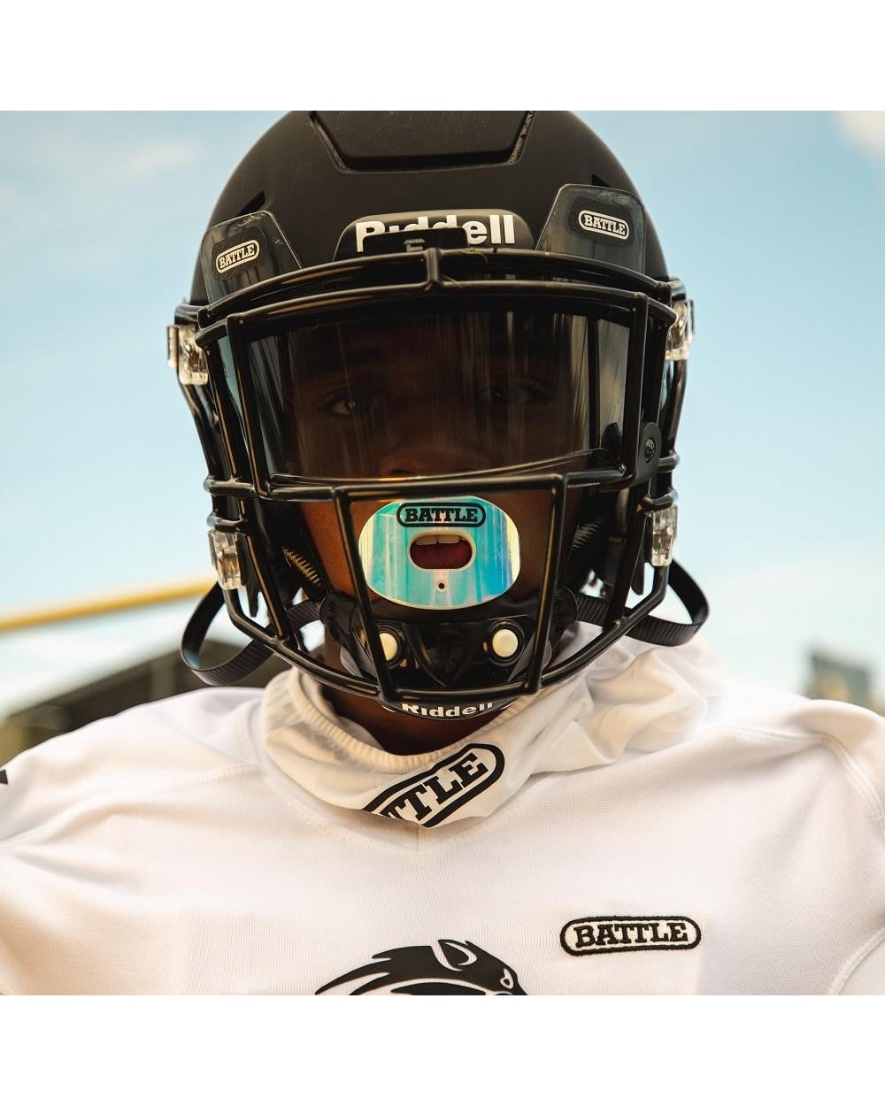 Iridescent Oxygen Football Mouthguard - BLUE/GREEN
