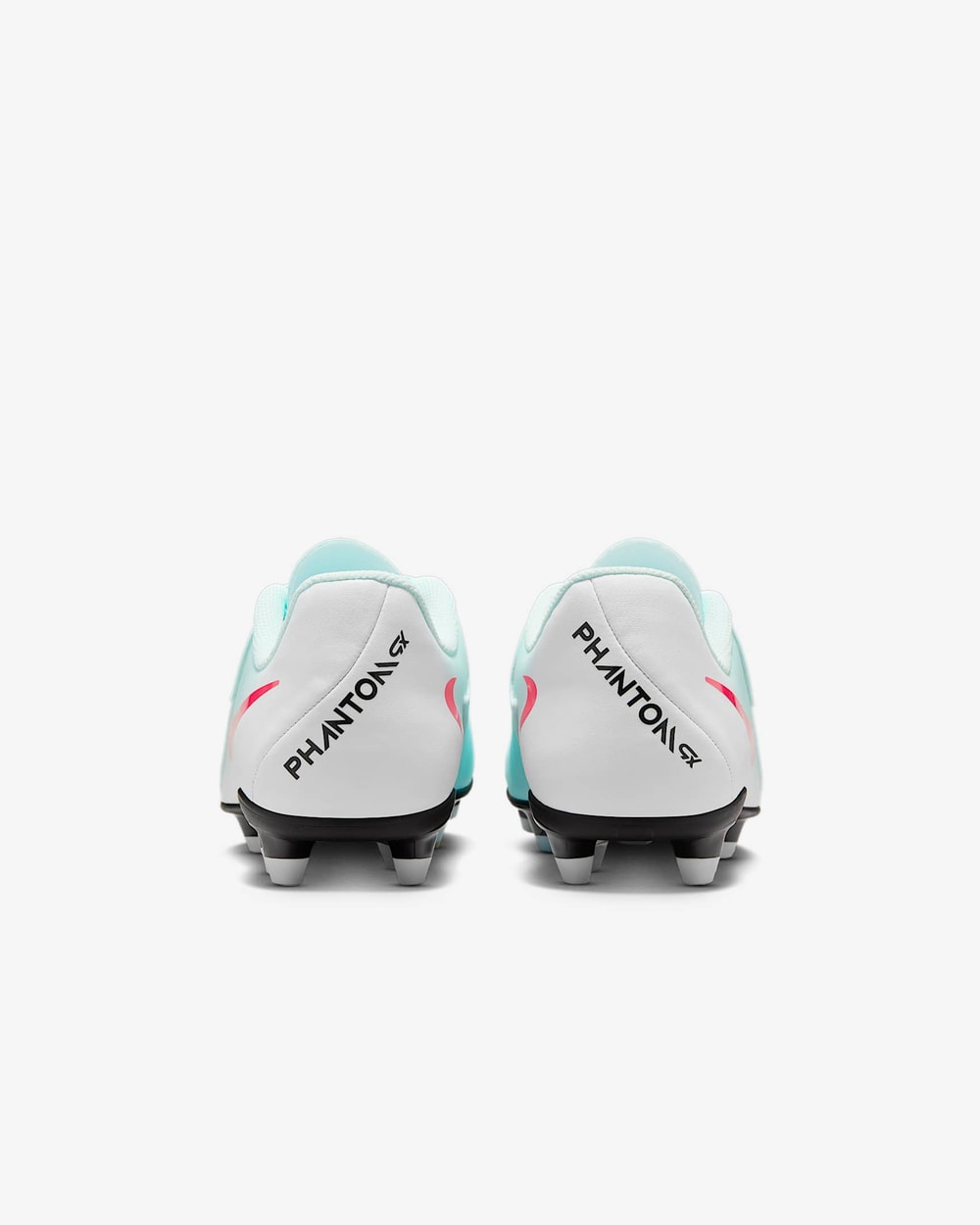 Junior Phantom GX 2 Club Low-Top Soccer Cleats