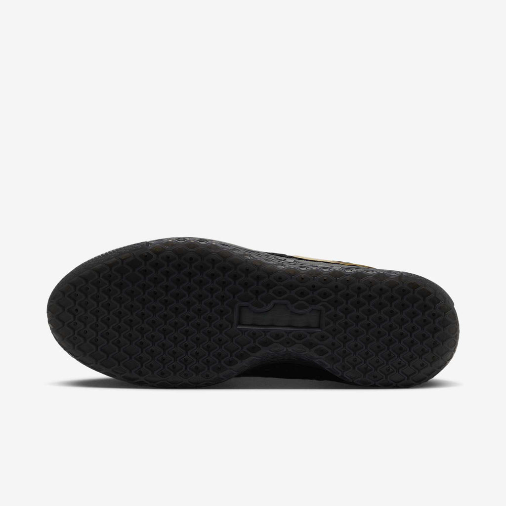 Nike Men's LeBron Witness 10 Basketball Shoes - Black, outsole