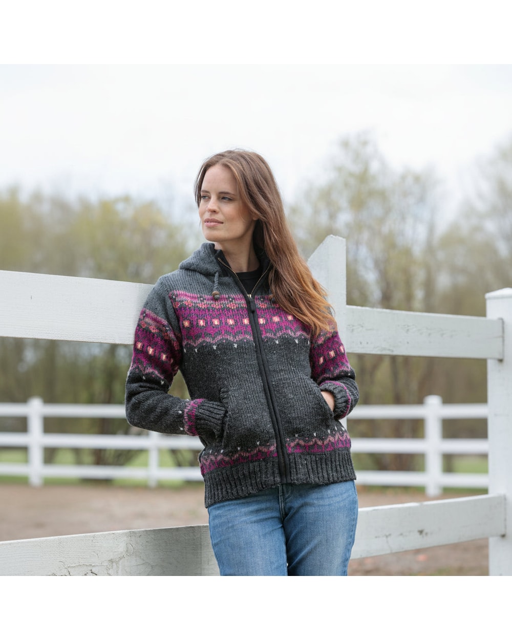 Lost Horizons Women's Borealis Sweater (2026) - BLACK PLUM