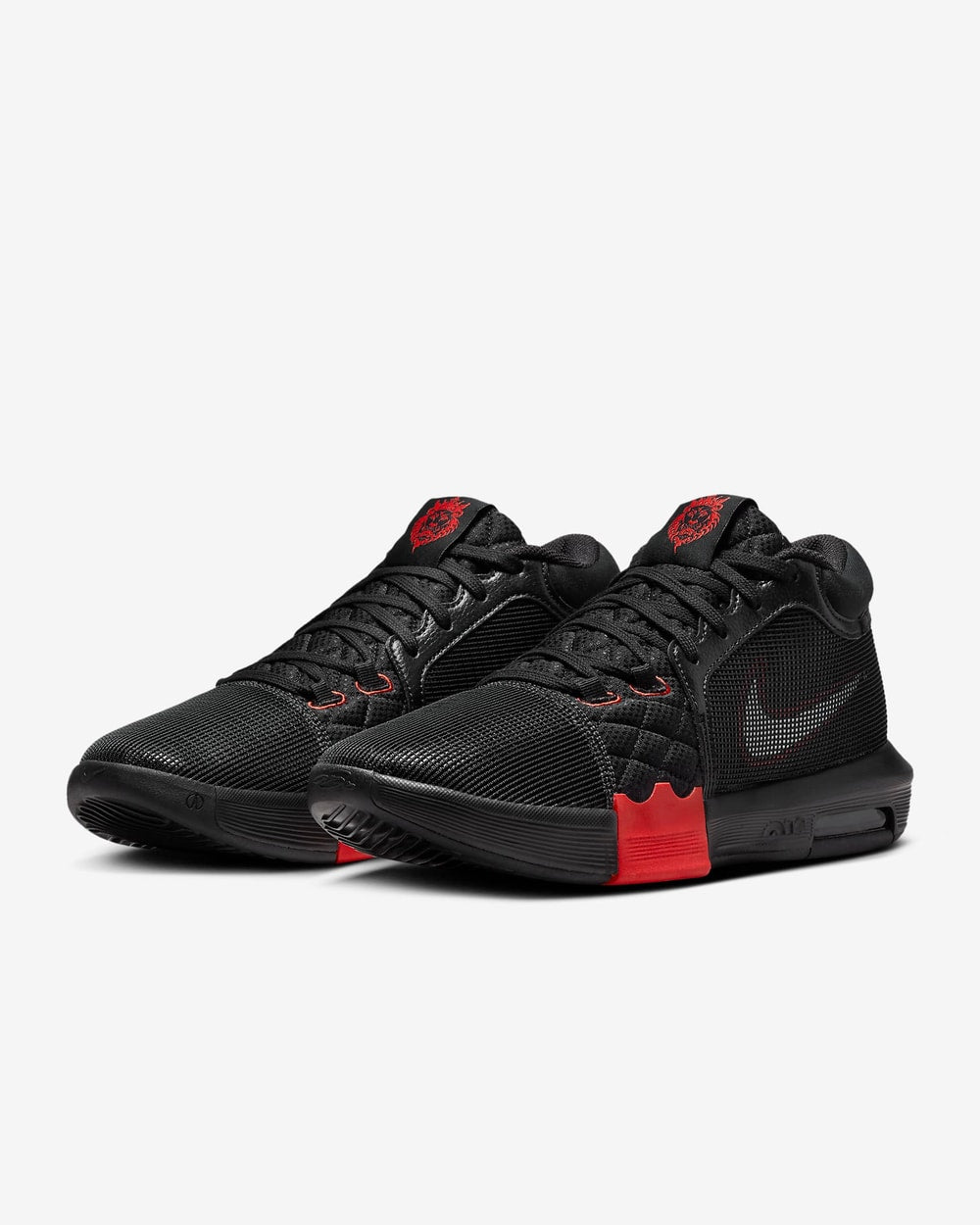 Nike Men's LeBron Witness 8 Basketball Shoes