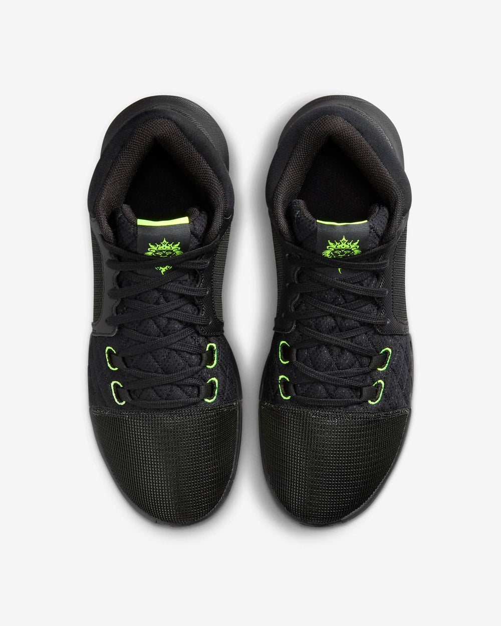 Nike Men's LeBron Witness 8 Basketball Shoes