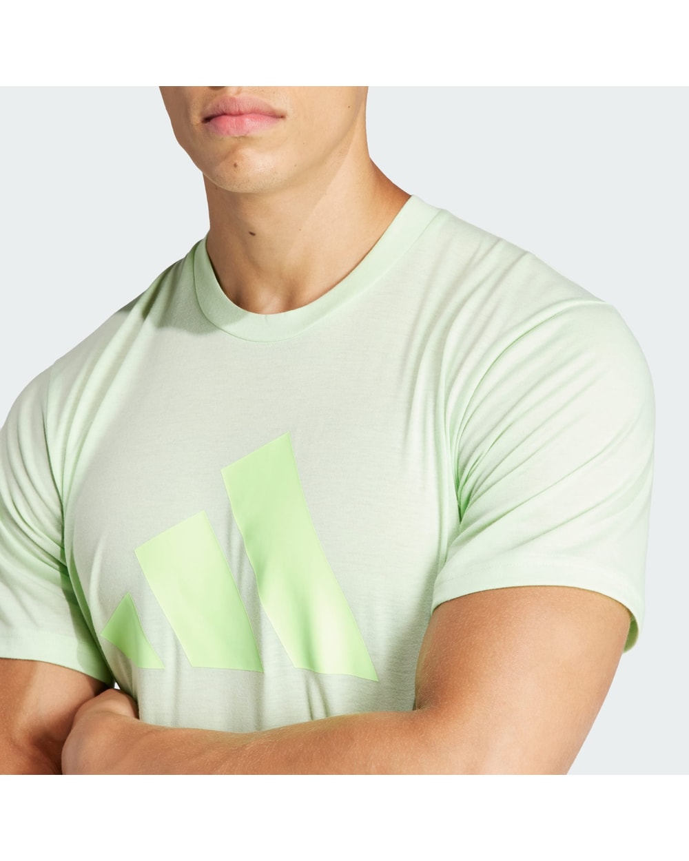Men's Train Essential Feelready Logo Training Tee