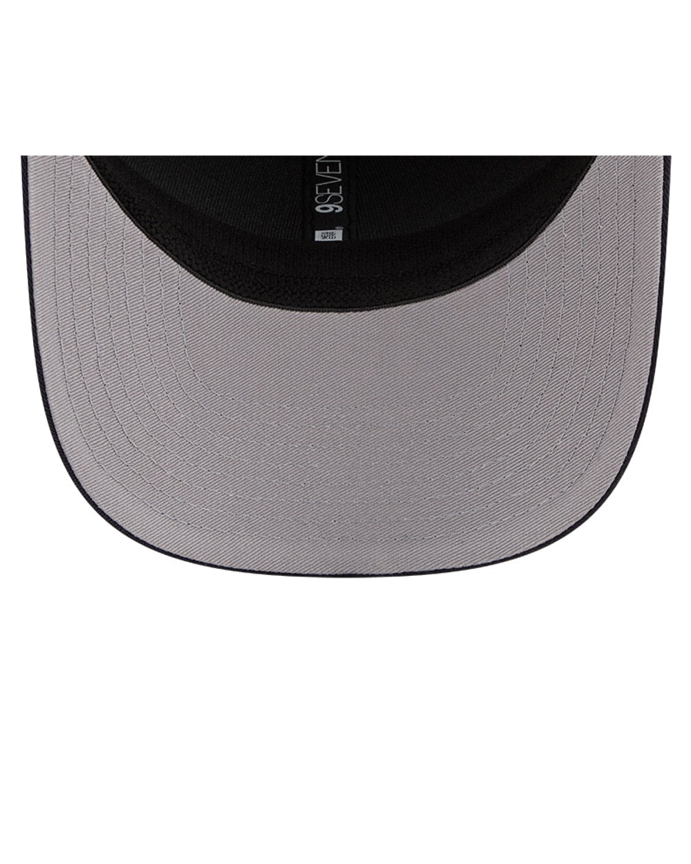 New Era New York Yankees Throwback Contest 9SEVENTY Adjustable Trucker Hat