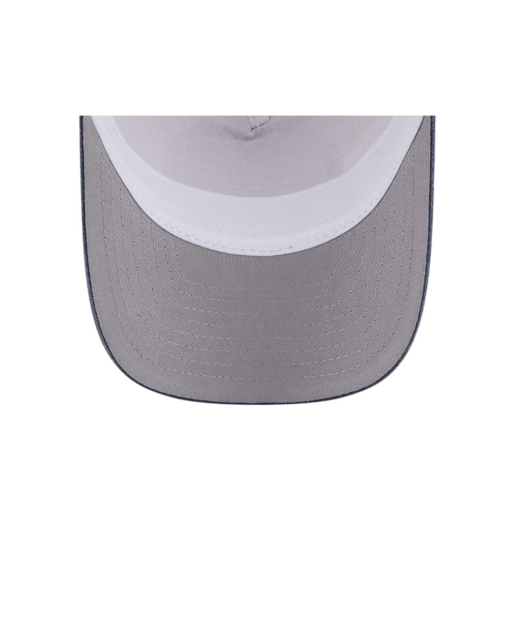 New Era New York Yankees Frayed M-Crown A-Frame 9FORTY Trucker Adjustable Hat