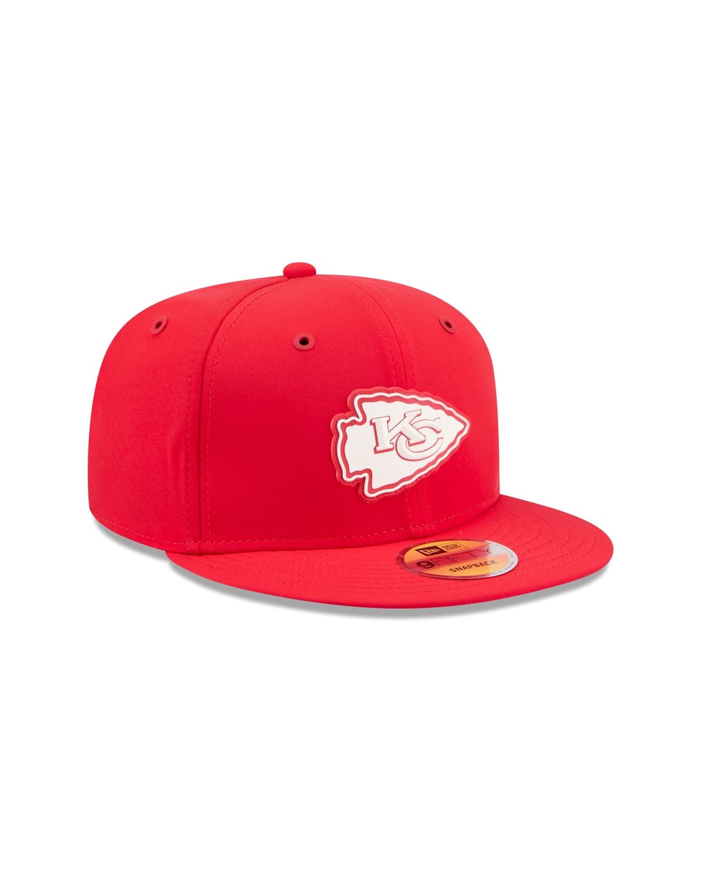 New Era Kansas City Chiefs 2026 Sideline 9FIFTY Snapback Hat - three-quarter right