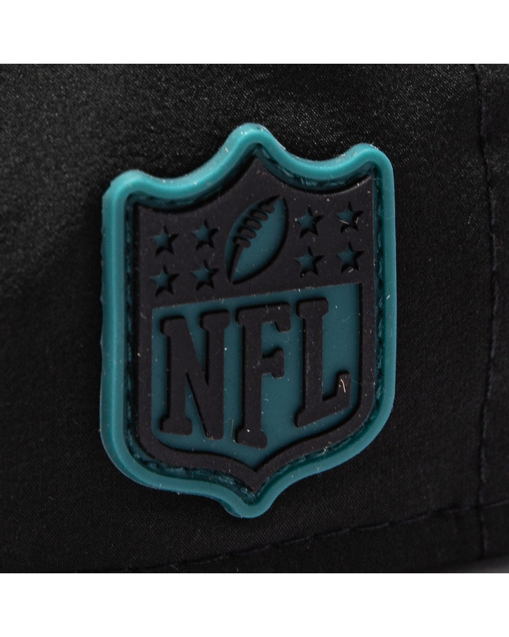 New Era Philadelphia Eagles 2026 Sideline 9FIFTY Snapback Hat - NFL shield detail