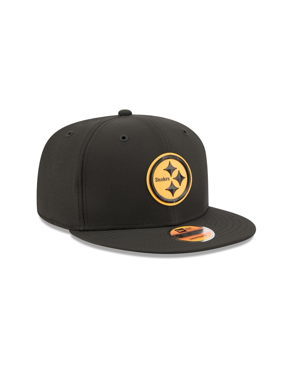New Era Pittsburgh Steelers 2026 Sideline 9FIFTY Snapback Hat - three-quarter right