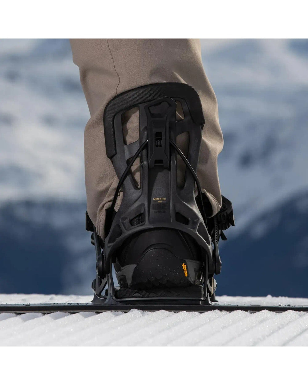 Nidecker Flow NX2 Carbon Snowboard Binding - Black, on snowboard