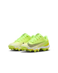 Nike Diamond Clutch Big Kids Baseball Cleats pair