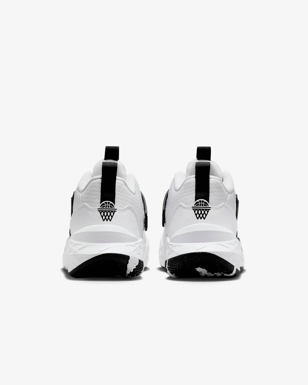 Nike Big Kids' Team Hustle D 12 Basketball Shoes