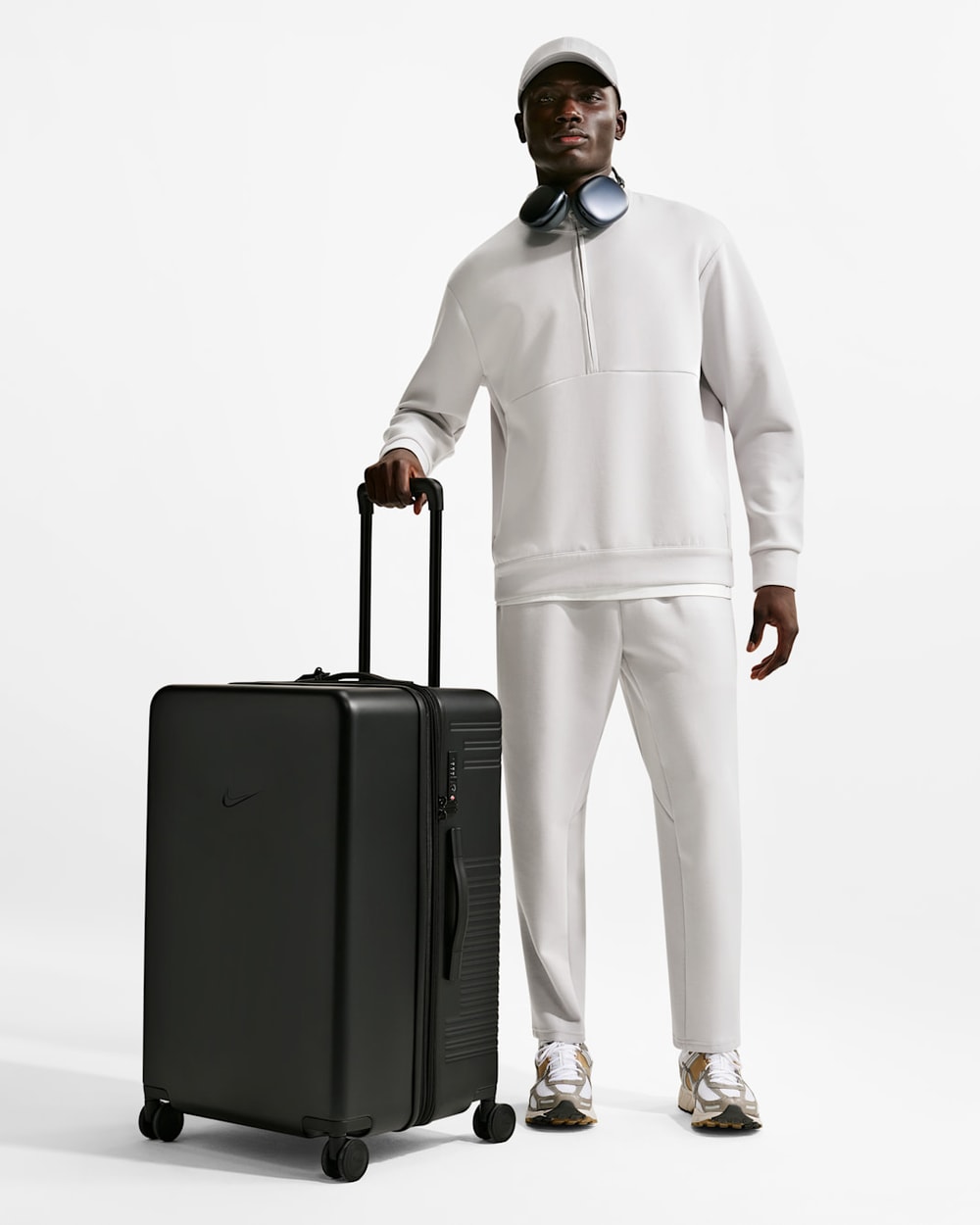 Nike Large Checked Luggage 29" Hardshell (143L)