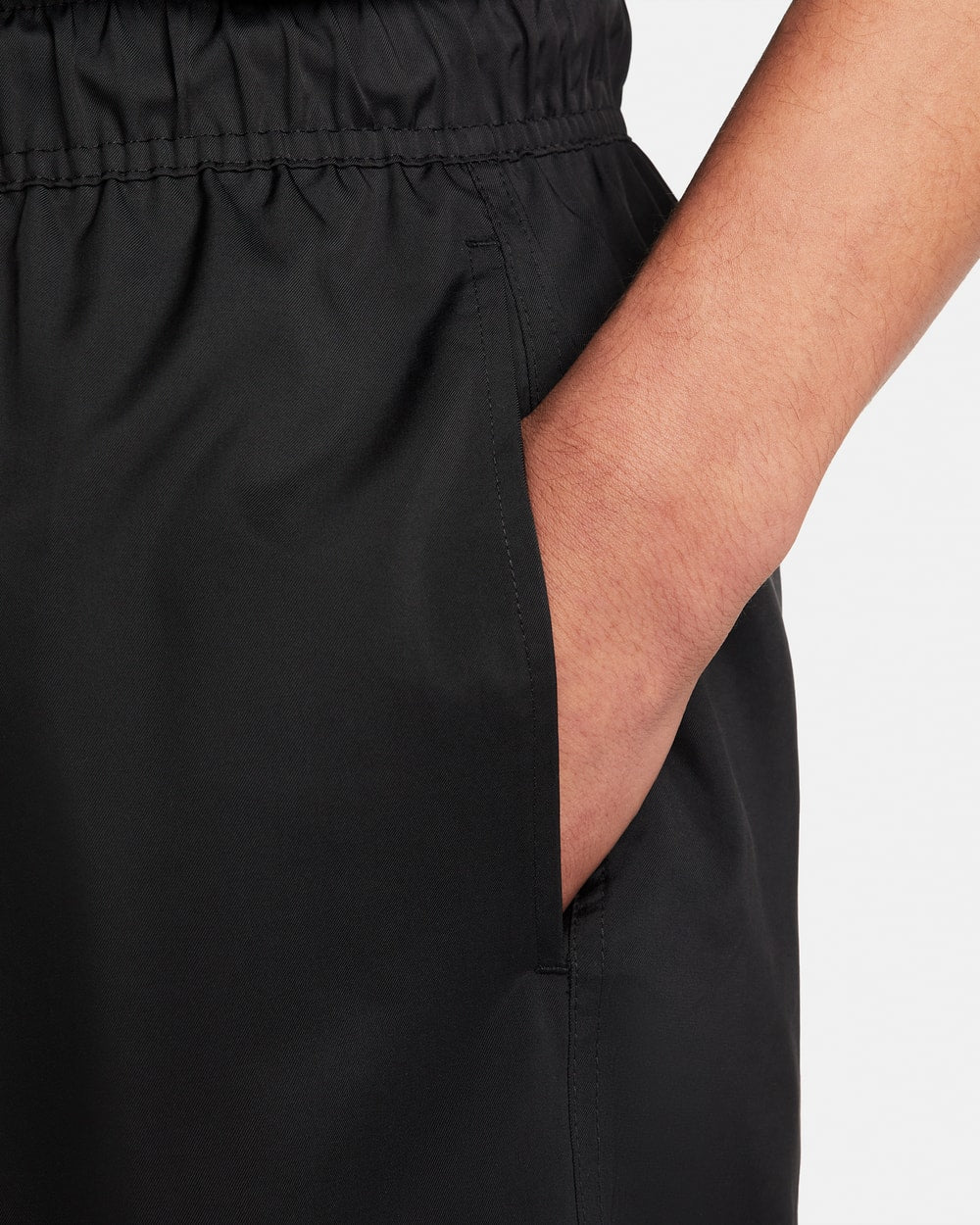 Nike Men's Club Woven Flow Shorts