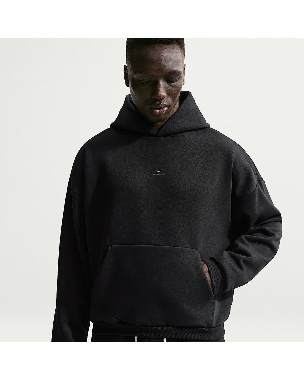 Nike Men's Standard Issue Therma-FIT Brushed Basketball Pullover Hoodie