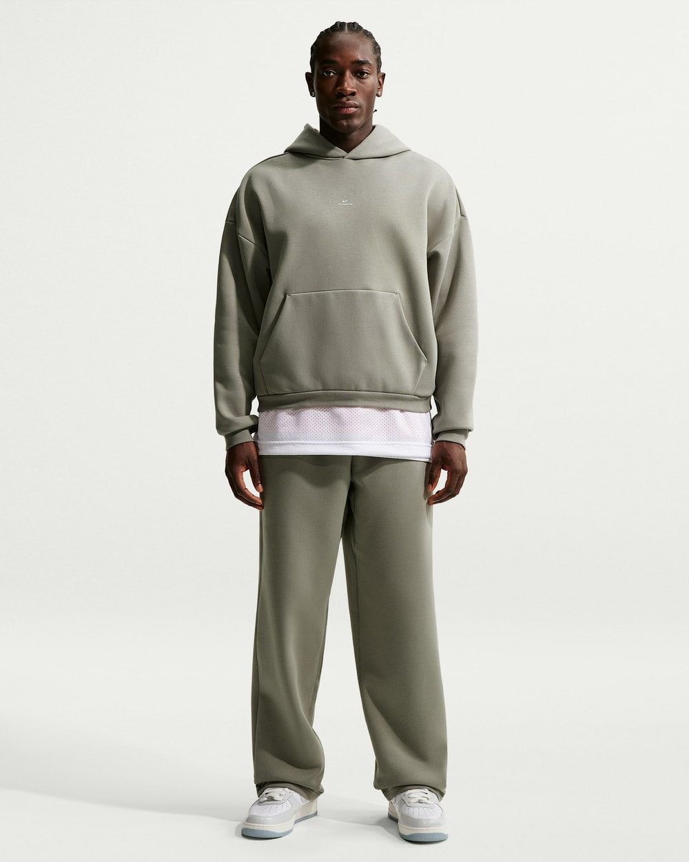 Nike Men's Standard Issue Therma-FIT Brushed Open-Hem Pants
