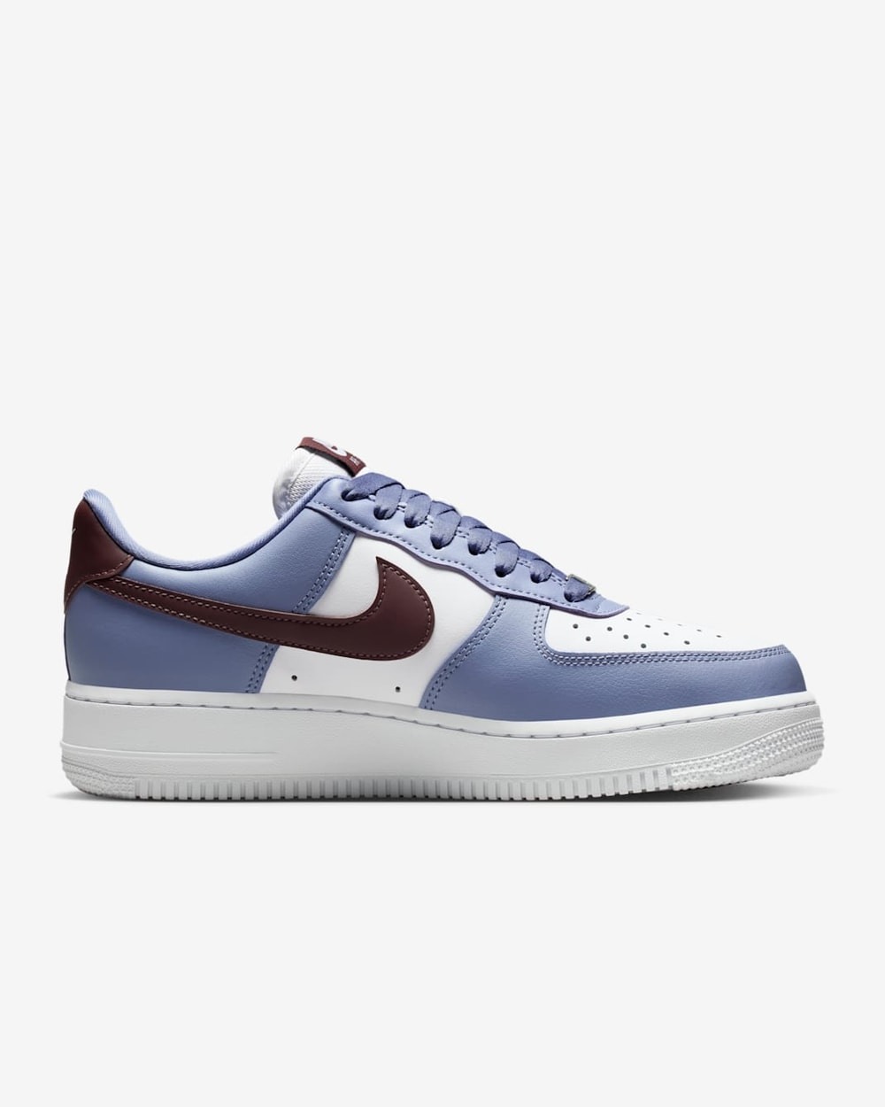 Nike Women's Air Force 1 '07 Shoes