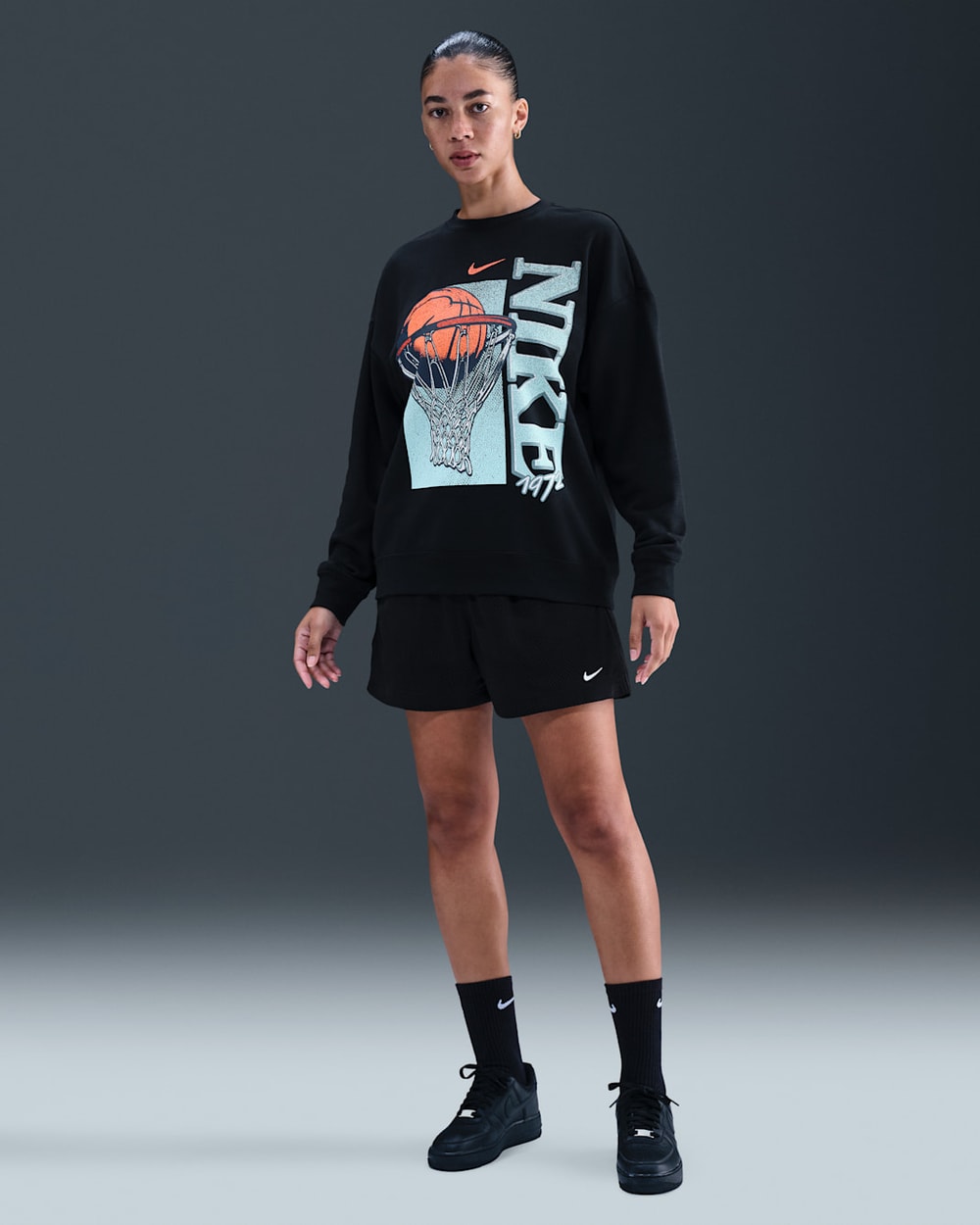 Nike Women's Club Fleece Loose Crew