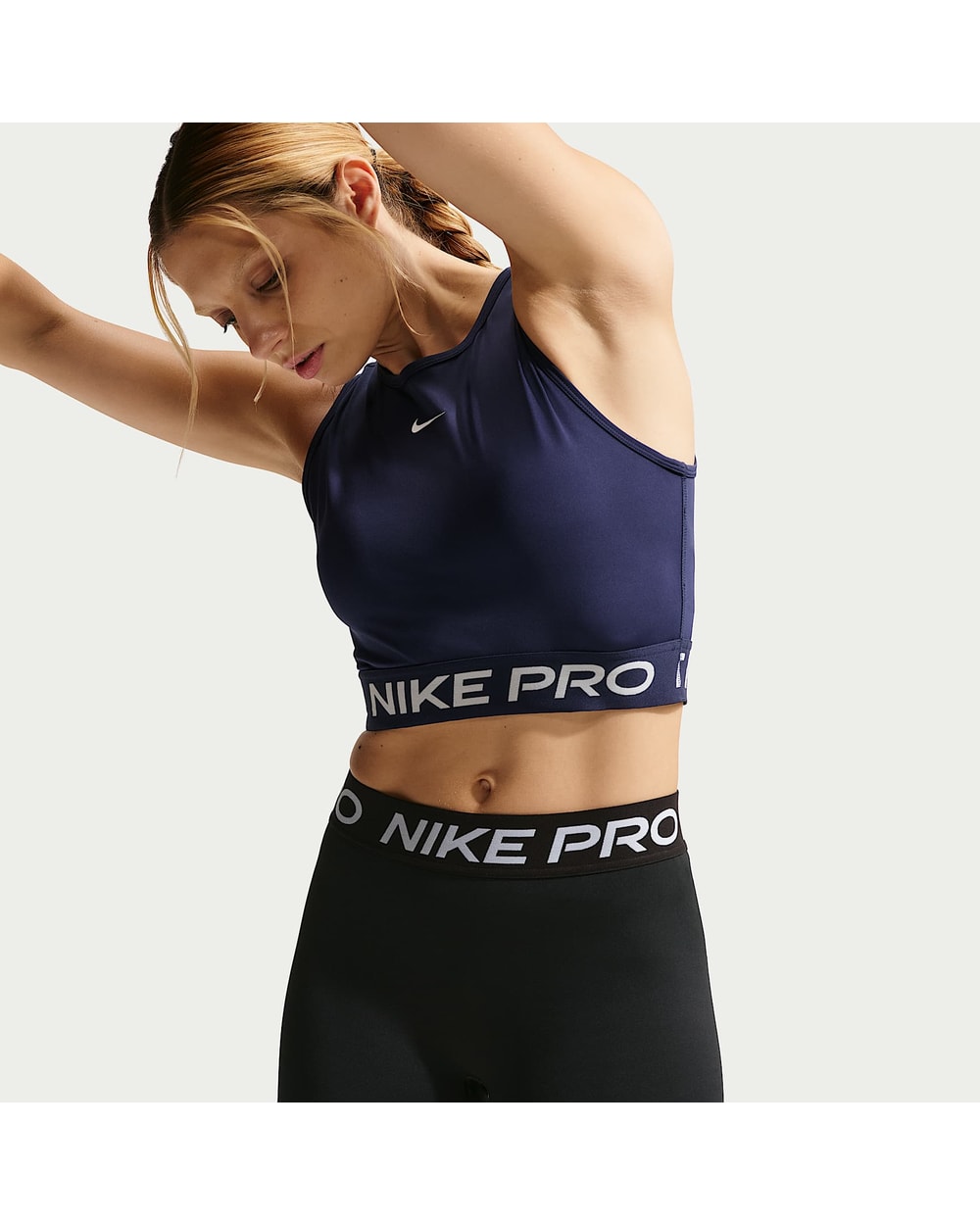 Nike Women's Pro 365 Mid-Rise 5" Shorts
