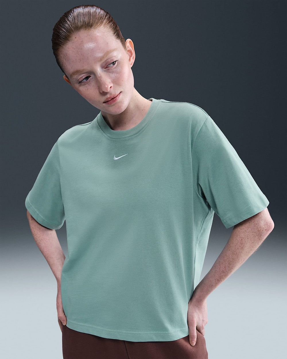 Nike Women's Sportswear Essential Boxy T-Shirt