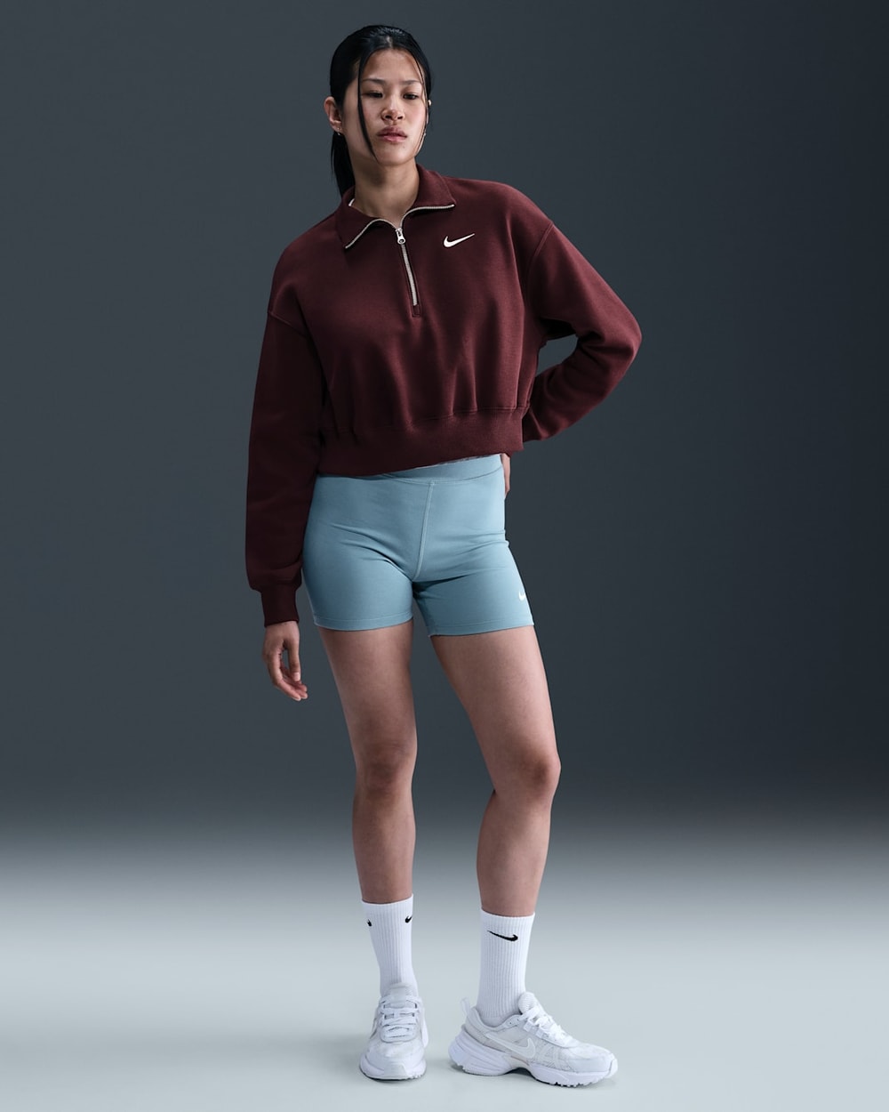 Nike Women's Sportswear Phoenix Fleece 1/4-Zip Cropped Sweatshirt