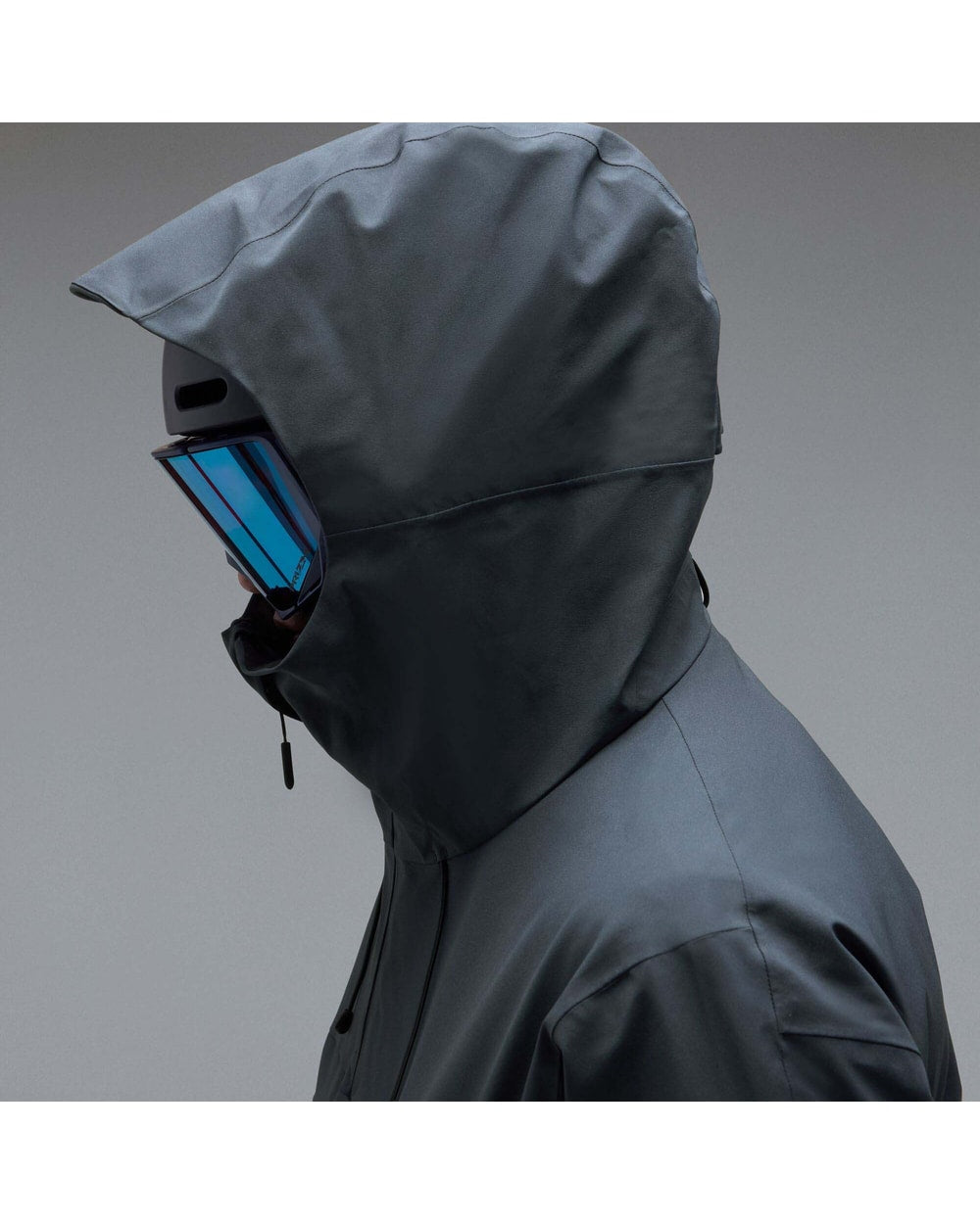 Oakley Men's Timberline Shell Anorak - Graphite, hood detail