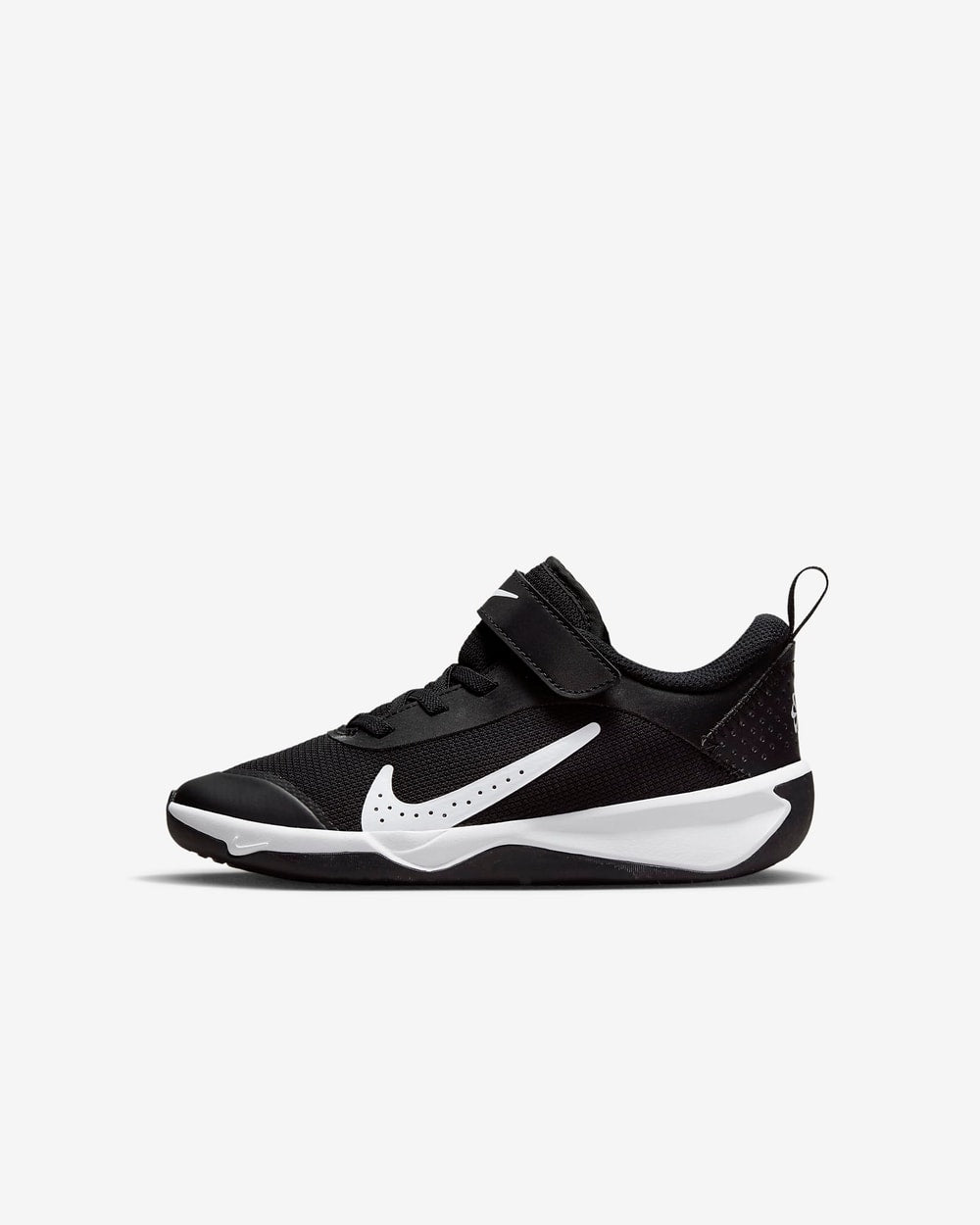 Nike Omni Multi-Court Little Kids' Shoes