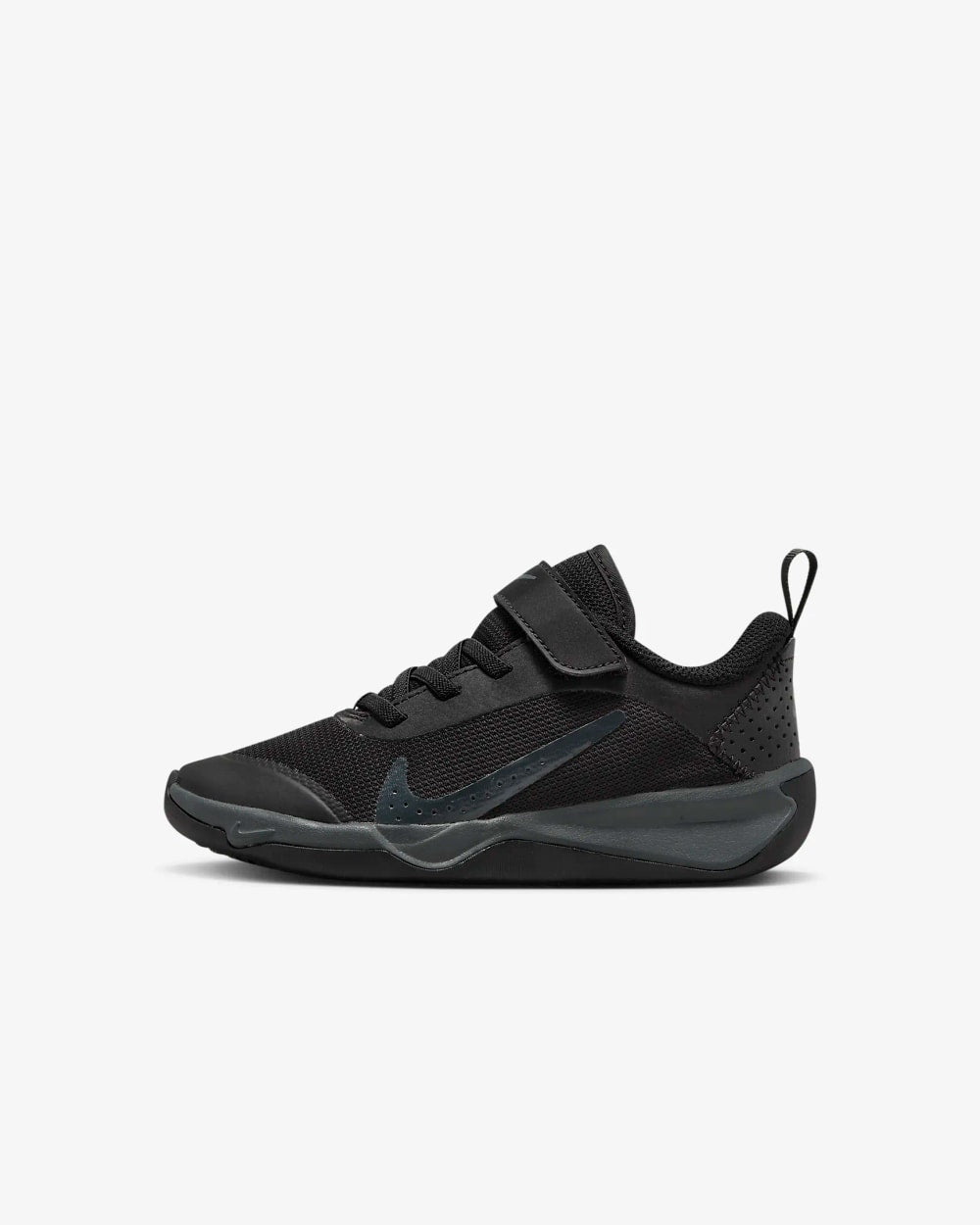 Nike Omni Multi-Court Little Kids' Shoes