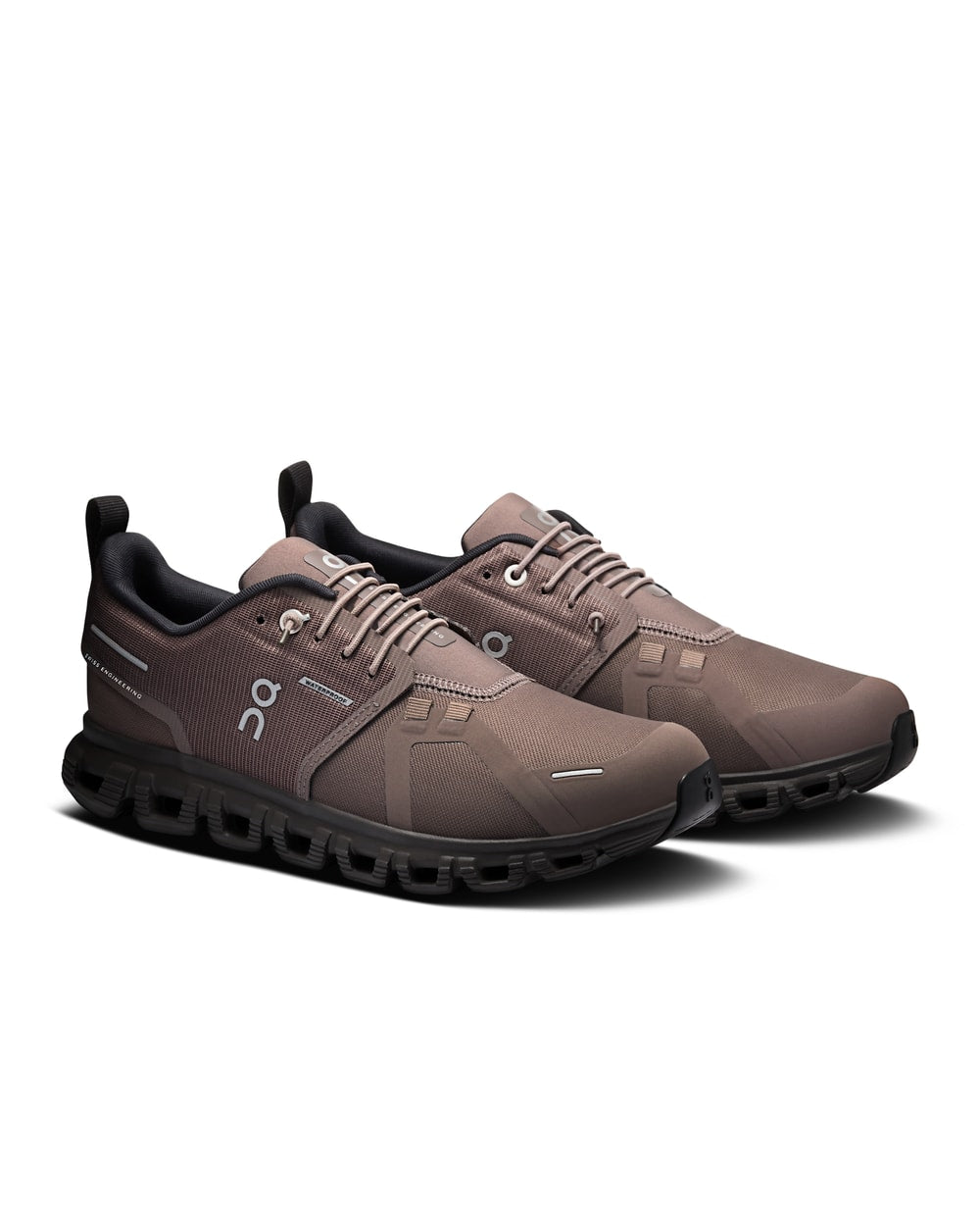 On Cloud 6 Waterproof Ash/Sable three-quarter