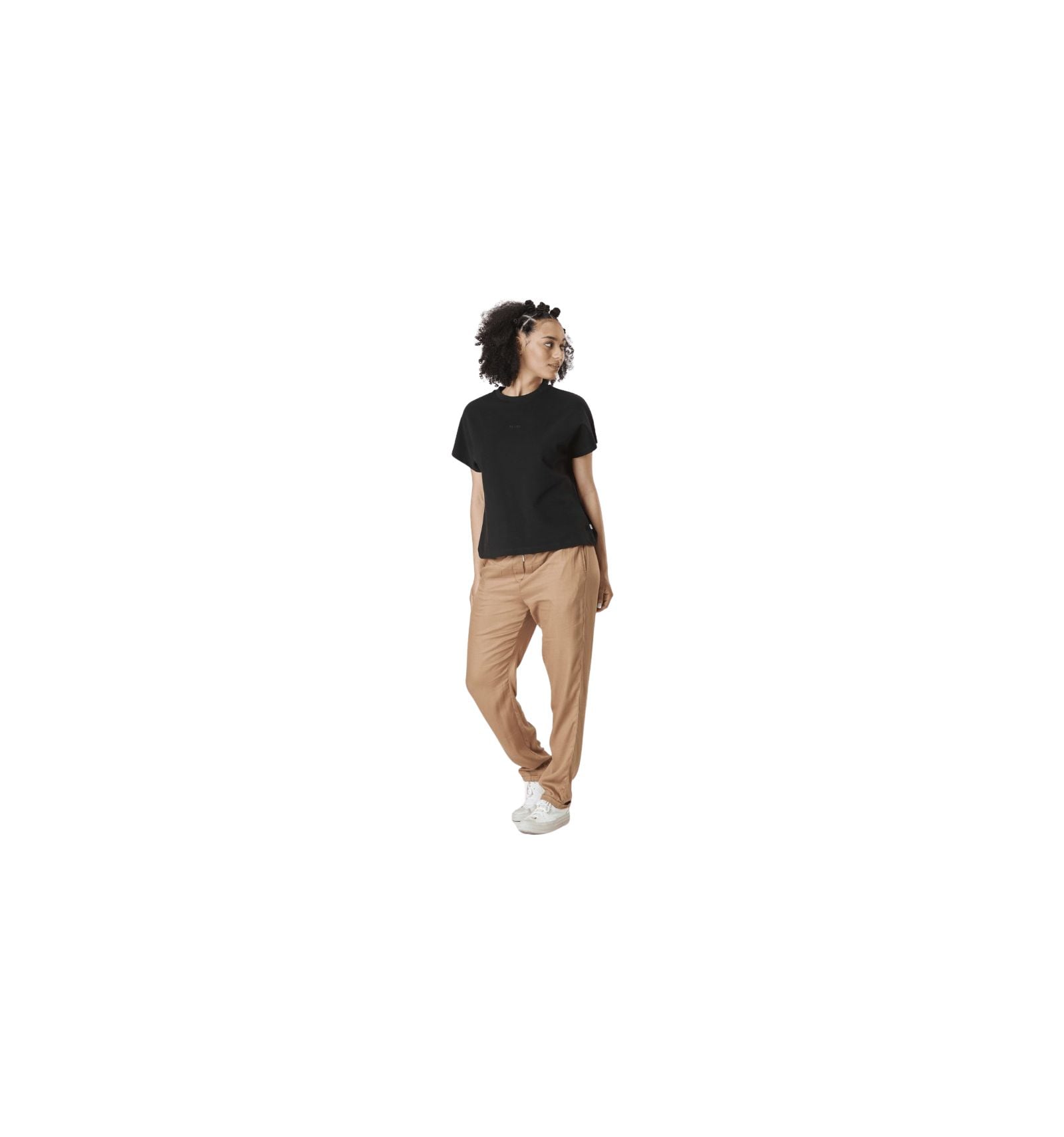 Picture Borda Tee Black - on model front