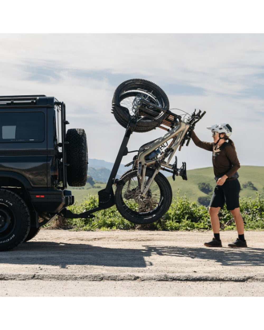 Thule Revert 4-bike Vertical Hitch Bike Rack
