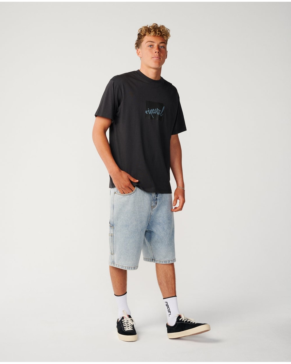Rip Curl Men's Rip Script Icon Loose Tee - WASHED BLACK