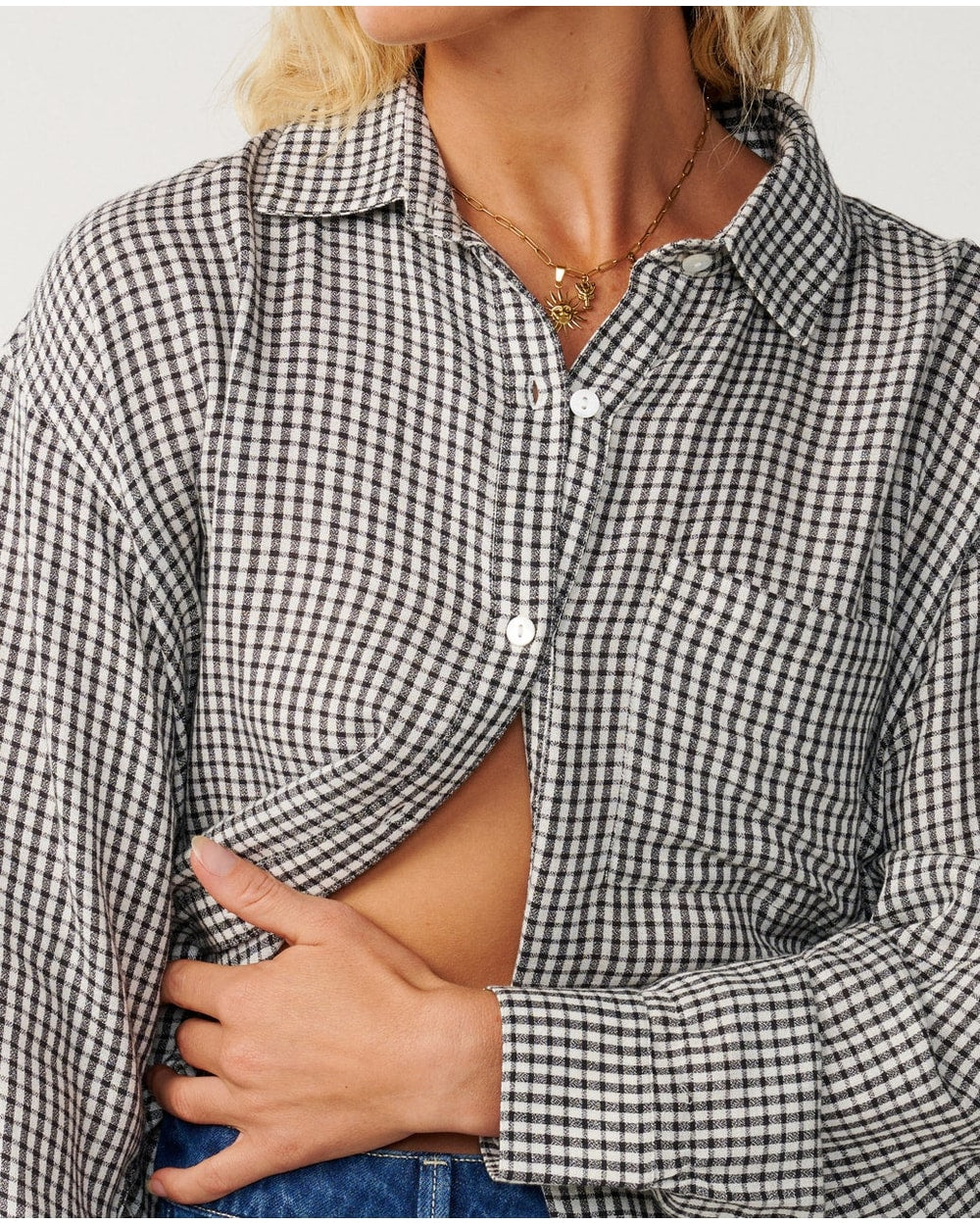 Rip Curl Women's Vibe Surf Long Sleeve Shirt - BLACK/OFF WHITE