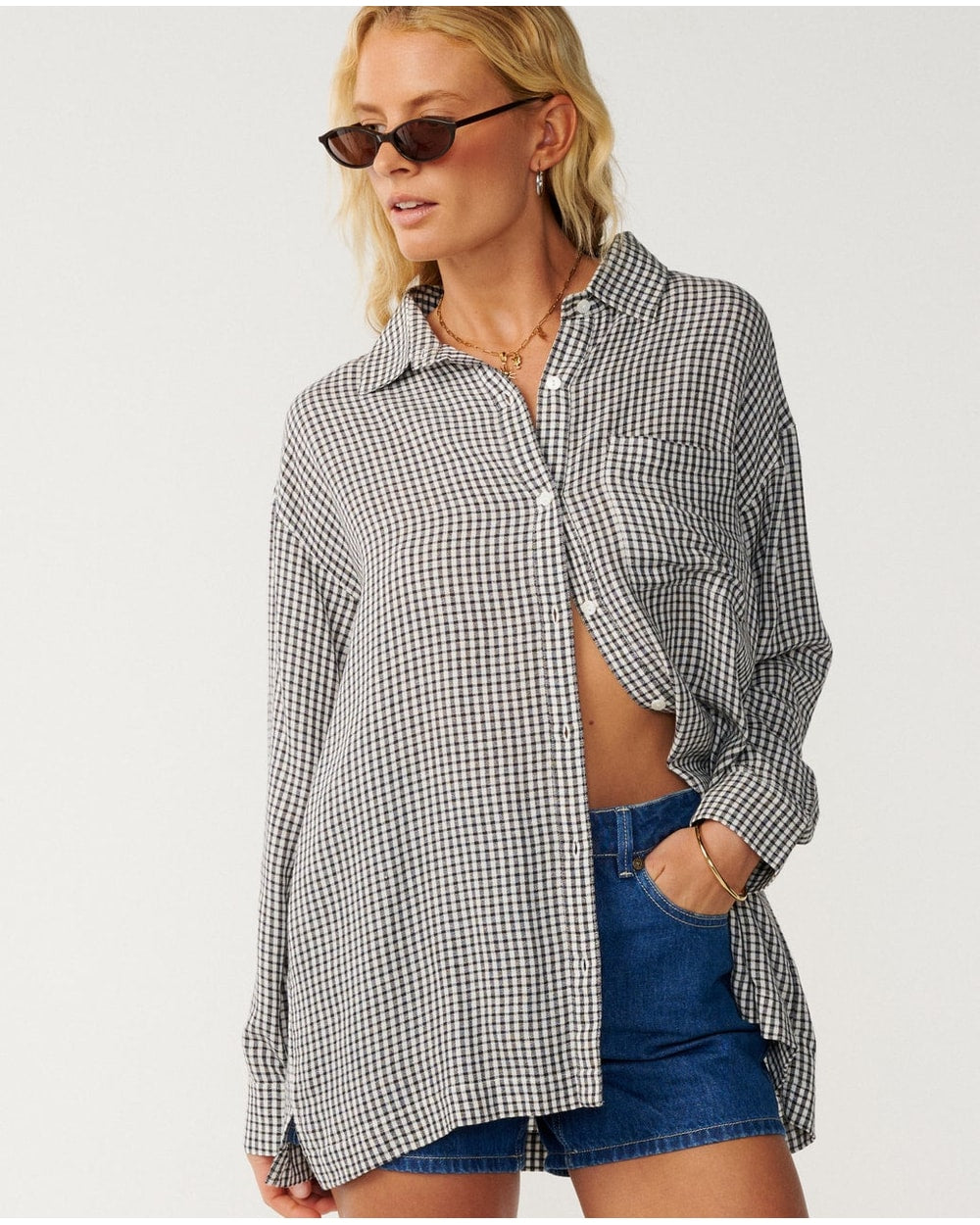 Rip Curl Women's Vibe Surf Long Sleeve Shirt - BLACK/OFF WHITE