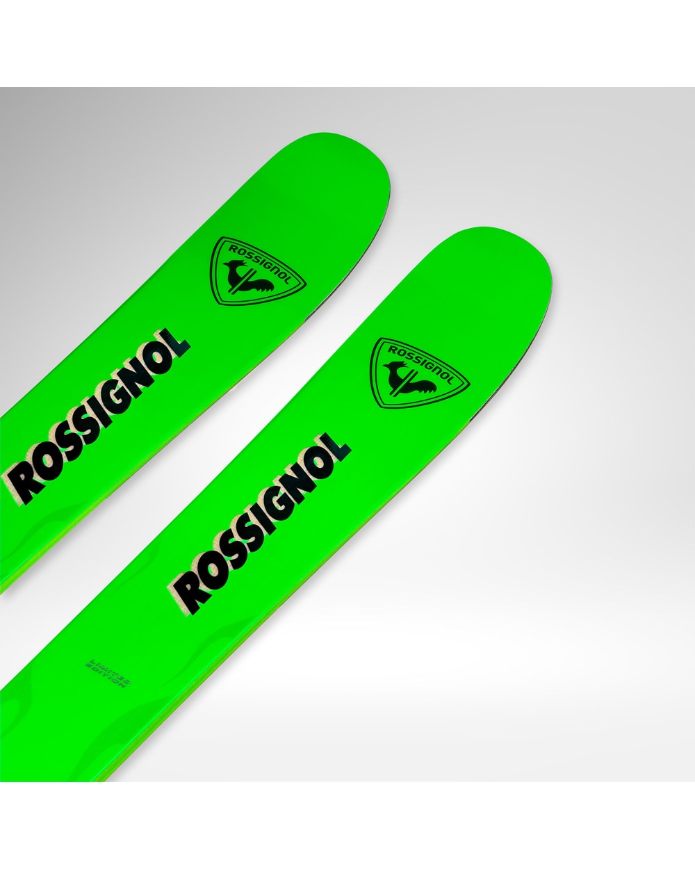 Rossignol Super Blackops skis tip detail