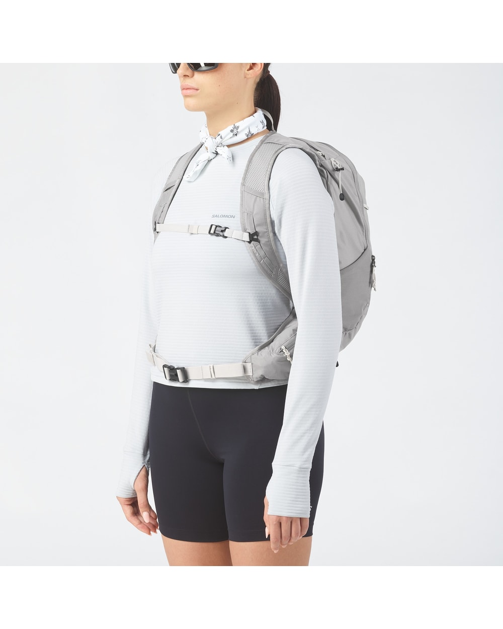 Salomon Trailblazer 20 Backpack - Cloudburst/Paloma/Silver Cloud, worn on model, harness view