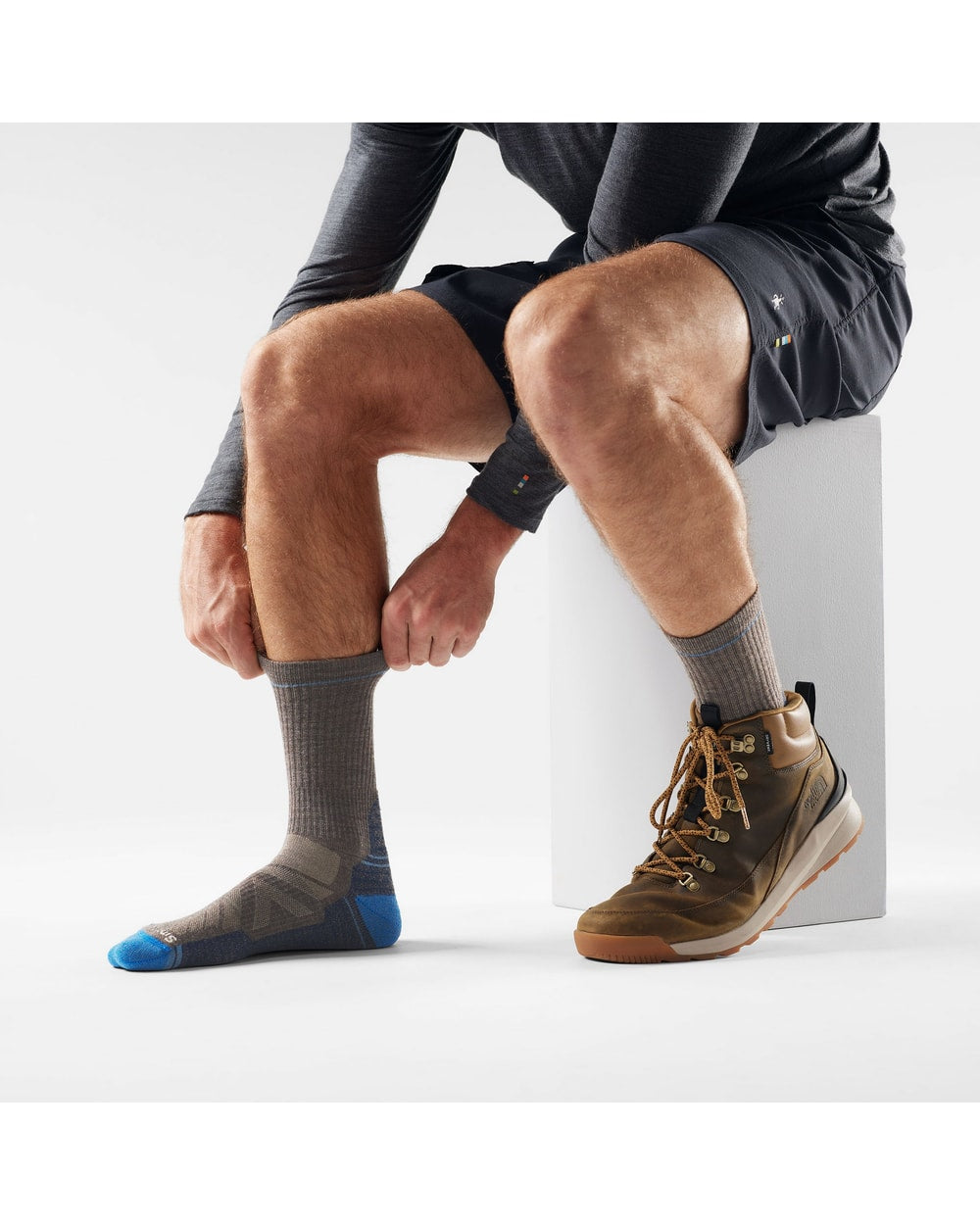Smartwool Men's Hike Light Cushion Crew Socks (2026) - Taupe-Laguna Blue
