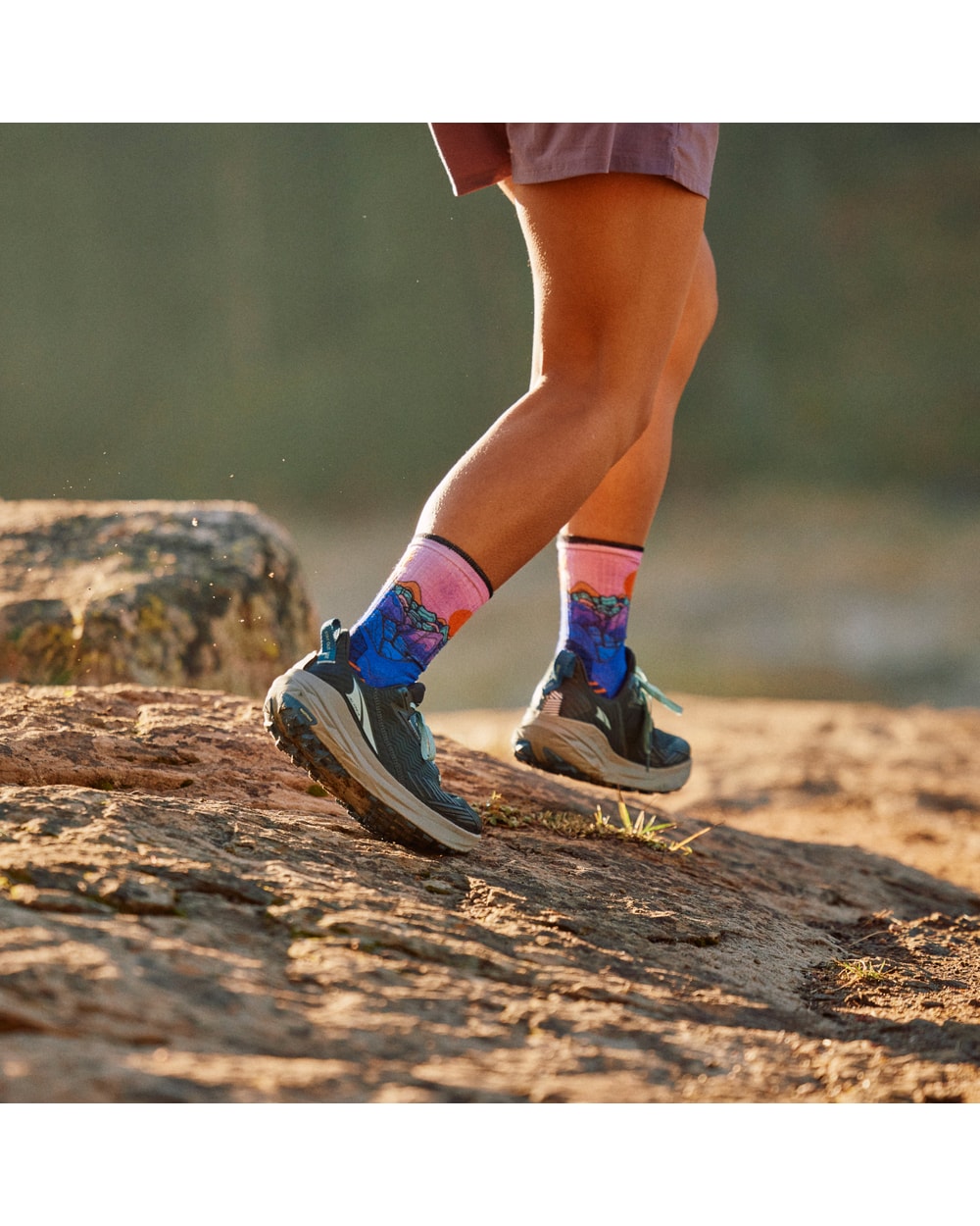 Smartwool Women's Hike Mountain Sunrise Print Crew Socks (2026) - Deep Navy