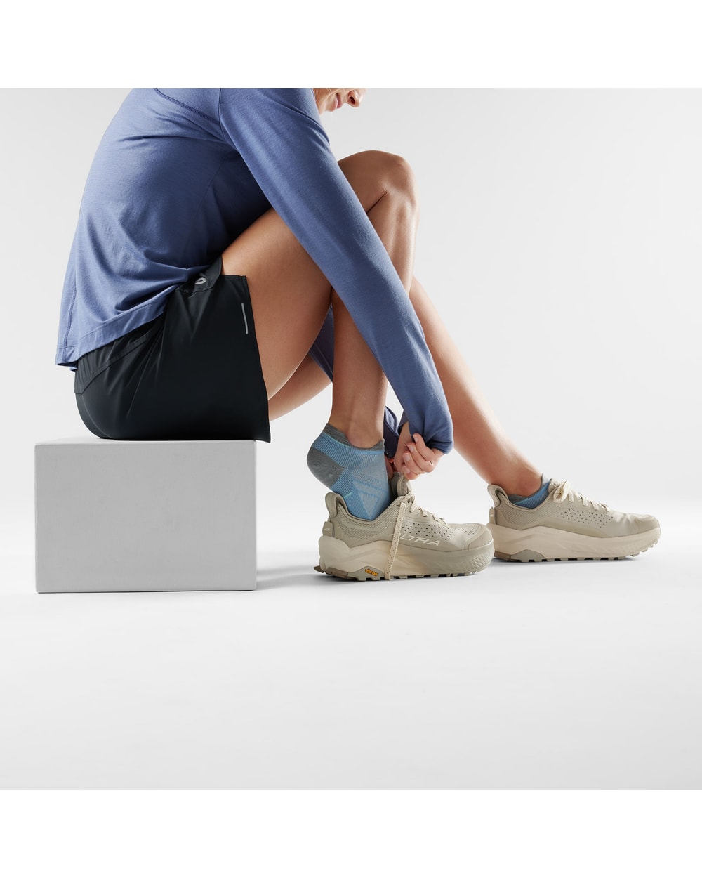 Smartwool Women's Run Zero Cushion Low Ankle Socks (2026) - Serene Blue