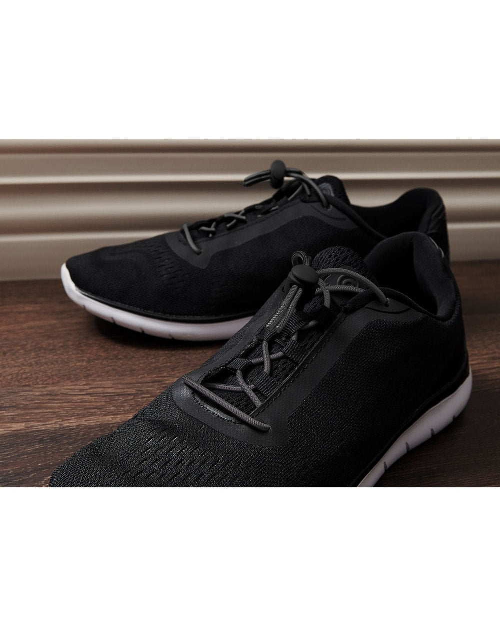 Sof Sole Reflective Laces - Black detail
