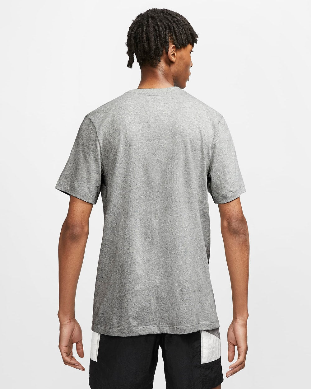 Nike Men's Sportswear Club T-Shirt
