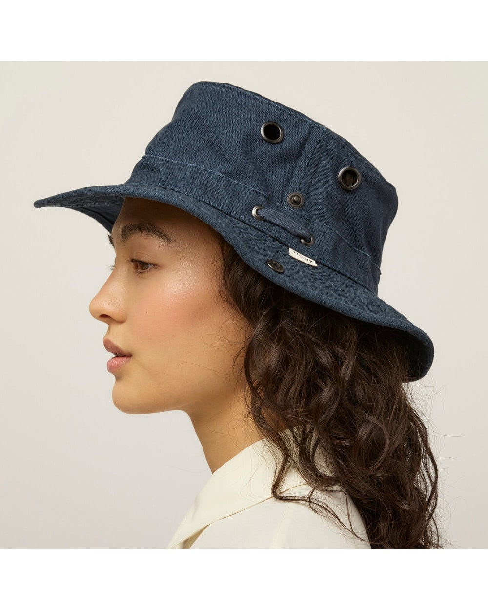 Tilley T3 Wanderer Hat in Dark Navy, side profile on model