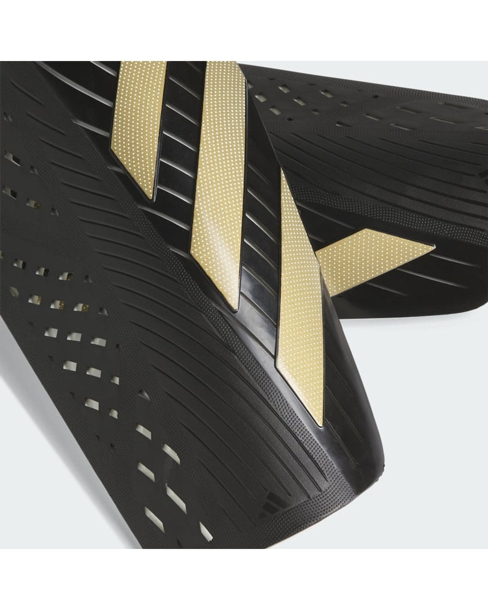 Tiro Club Senior Shinguards